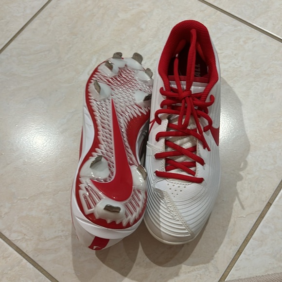 COPY - Never worn 7.5 Nike cleats. - Picture 3 of 3
